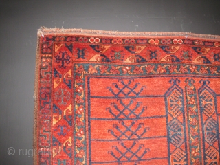 Turkmen-Ersari Ensi, Circa 1900, Natural colors with shiny wool, Size: 200 x 150 cm. 78.7" x 59".                