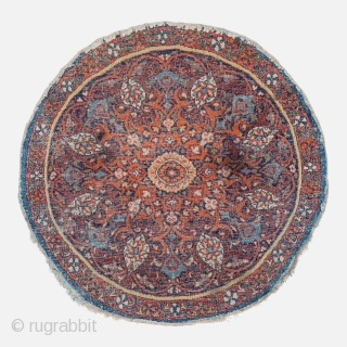 Round Esfahan? rug, 19th century, Excellent condition, All natural colors, Not restored, Size: 85 cm. (33.5 inch).                