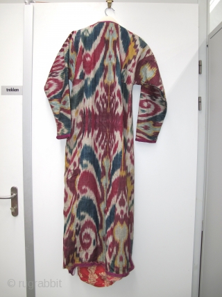 Antique Uzbek Silk Chapan, 19th century, Good condition, Size: 130 cm. 51" long.                    
