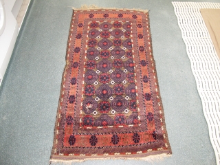 Baluch, Circa 1900, Natural dyes and original condition, Shiny wool, Size: 160 x 82 cm.                  