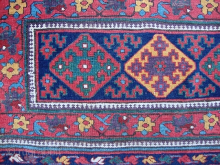 A NW Persian Bag-face, Circa 1880, Very nice colours with original condition.
Not restored, Size: 120 x 65 cm.               