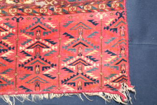 Tekke Chuwal leider mit Mottenschaden wartet auf Rettung  90x75cm Sie können mich gerne über Rugrabbit oder direkt per Email kontaktieren. Meine Emailadresse lautet salihunal@msn.com Feel free to contact me via Rugrabbit  ...
