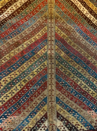 Antique Mahabad Savojbolagh Kurdish Rug


Beautiful florals and Rare design.

Condition: there is some wear throughout but commiserate with age.



64” x 47”             