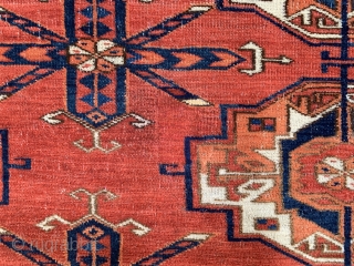 Superior antique Tekke 6 gul torba with great clarity.
Finely woven, size 120 x 45

Ex Ned Long collection.                