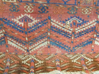 lovely Tekke ensi size 146 x 120 cm.
Many interesting and early features including amulets and a great elem. Very  grubby will clean well and has an antique repair down center .
great  ...