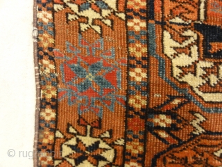 Fine Antique Tekke Bukhara Rug
3’1″ x 3’4″                          