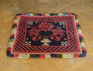 Swedish Floral pile rug. This is a very attractive and unusual woven rug made with soft, hand-spun natural wool.

width: 1'9"
length: 1'10"
size category: 3'x5' and smaller
dominant colors: Red & Blue    