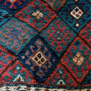 Antique Jaf Kurd

This word-class Jaf Khordjin with the most saturated dyes. This rug is highly collectible and made with the finest hand-spun naturally soft wool.


width: 2'0"
length: 3'0"
size category: 3'x5' and smaller
dominant colors:  ...