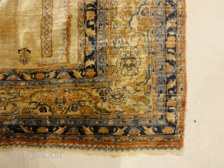 Antique Heriz Unique Silk Meditation Rug
Silk meditation rug with a rare gold border and background. This rug also features scenes of a mythical phoenix and dragon, as well as a pendant. This  ...