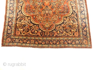 Antique Rare Persian Sarouk Prayer Rug. Genuine woven carpet art. Authentic and intricate design.

3'4" x 4'10"                 