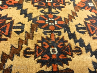 Antique Camelhair Persian Beluch Circa 1900s
3'2" x 4'8"                         