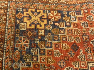 Antique Persian Qashqai Rug
4’4″ x 5’11”                           