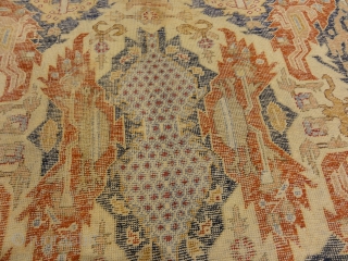 Classical Silk Collectible Kayseri in Great Condition
3’9″ x 6’7″                        