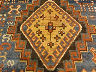 Good Quality Antique Kazak Rug from 19th Century
4’1″ x 7′                       