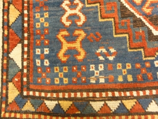 Good Quality Antique Kazak Rug from 19th Century
4’1″ x 7′                       