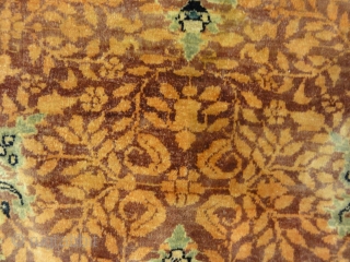 Finest Antique Silk Persian Tabriz
4’4″ x 5’4″                          