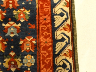 Rare Antique Cabbage Rose Seychour Rug
3’7″ x 5’10”                         