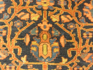 Antique Heriz Rug with a Unique Field
4'9" x 6'2"                        