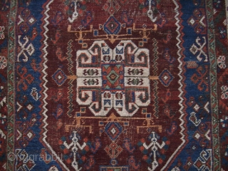 Shiraz, um 1910, Naturfarben, stark benutzt, 114 x 152 cm                       
