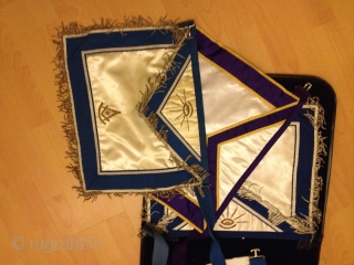 HARDING
UNIFORM&REGALIA CO
BOSTON.MASS
WOR.ERNEST ALLEN,SR
BLAZING STAR.LODGE 
NO,26.F.&A.A.M.
1977-1978                            