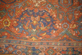 Antique USHAG carpet
335cmx294cm
PAZYRYK Antique
AMSTERDAM                             