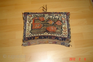 19th/ early 20th century ghashgai bag
Excellent condition, some synthetic colors
38cmx29cm
pazyryk Amsterdam                      