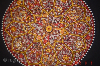 19h century persian embroidery/sielk
140cmx135cm
Pazyryk antique Amsterdam                           