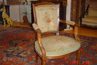 Antique tapeserie armchair
pazyryk antique
Amsterdam                             