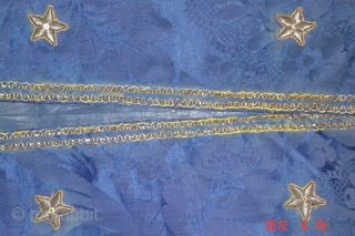 Europian gold/metal? embroidery antique
106cmx50cm
pazyryk antique                            