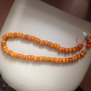 Amber
64 pice 1 cm ech
80cm long                           