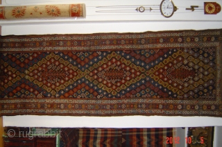 1930-40 kurdistan runner
Excellent condition
440cm x 124cm
pazyryk antique                          