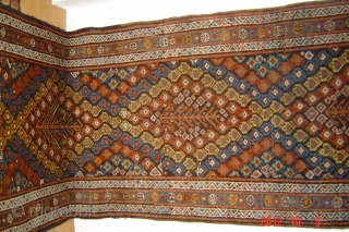1930-40 kurdistan runner
Excellent condition
440cm x 124cm
pazyryk antique                          
