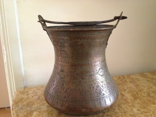 19TH CENTURY Brass/copper
Bucket
30cmx28cm  from ?                           