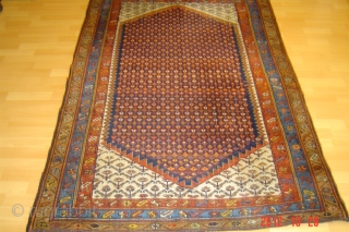 Antique hamedam Excellent condition
186cm x 128cm
pazyryk antique                          