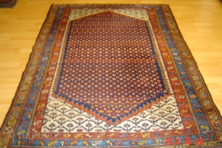 Antique hamedam Excellent condition
186cm x 128cm
pazyryk antique                          