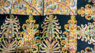 Very rare exceptional  antique Kashmir shawl of 19 century very good condition 
With no damage
                 