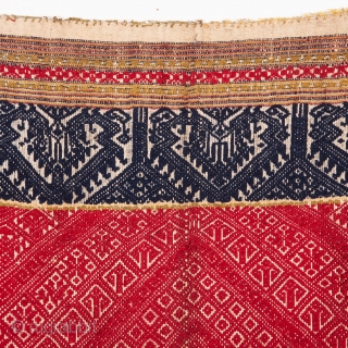 Laotian Textile 
40 x 80 cm /1'3'' x 2'7''                        