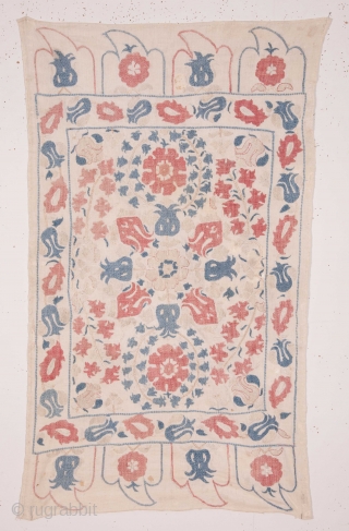 Ottoman Embroidery 56 x 97 cm / 1'10'' x 3'2''                       