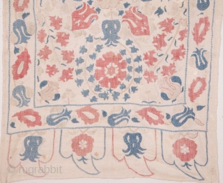 Ottoman Embroidery 56 x 97 cm / 1'10'' x 3'2''                       