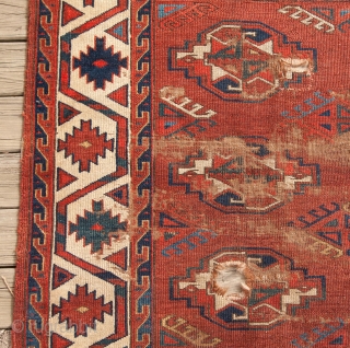 Turkmen Yomud Chuval Gul main Rug fragment 64 x 150 cm / 2'1'' x 4'11''
                  