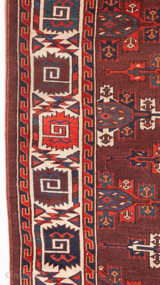 Turkmen Yomud Kepse Gul Main Rug with Red Elems
165 x 275 cm / 5'4'' x 9'0''                 