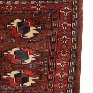 Turkmen Yomud Chuval ( Storage bag/ tribal suitcase )
Late 19th C.
115 x 76 cm / 45 x 29 inches
AVAILABLE
Code:23              