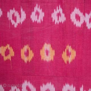 Ikat Hanging From Uzbekistan with a Russian Printed Lining
early 20th C.
148 x 200 cm / 58.27 x 78.74 in.              