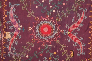 Shahrisabz Suzani 121 x 152 cm / 3'11'' x 4'11''                       