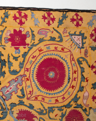 Antique Suzani from Jizzakh, Uzbekistan
195 x 119 cm / 76.7 x 46.8 in.
SKU:6472                    
