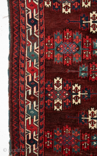 Turkmen Yomud Kepse Gul Main Rug  with some moth damage but  great color and lovely details
175 x 273 cm / 5'8'' x 8'11''        