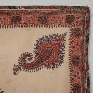 Kerman Small Embroidery 60 x 64 cm / 24'' x 25''                      