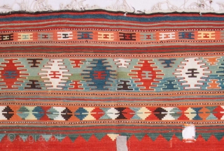 Western Anatolian Kilim 178 x 310 cm / 5'10'' x 10'2''                      