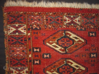 early Tekke chuval with a rare drawing, great handle,fine, wool is like velvet, fantastic colors, size: 105x69cm take a look on my other posted items or http://www.serkansari.com/      