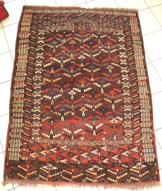 Early Turkmen ensi, with fantastic colors and rare drawing, size: 168x123cm                      